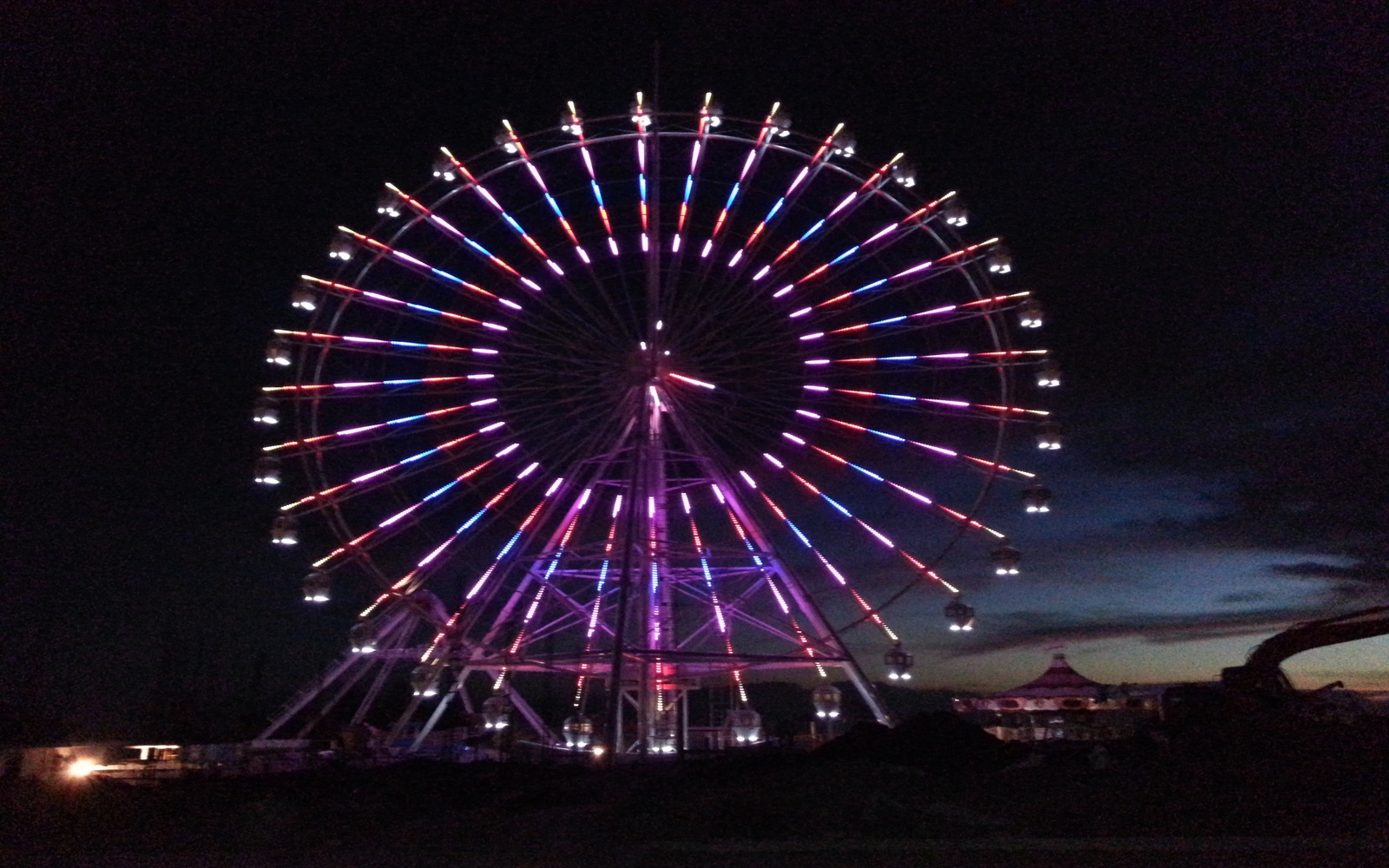 Filipino-No.1 Ferris Wheel (MOA-EYE Ferris Wheel)